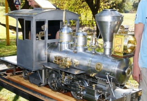 金属质感极佳的Baldwin 0-4-2T蒸汽机车模型