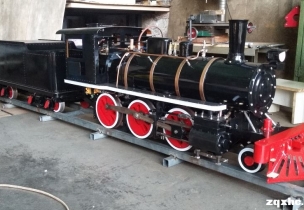 自制一台189轨距的蒸汽小火车